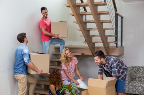 Removal van service for homes and offices near Hammersmith