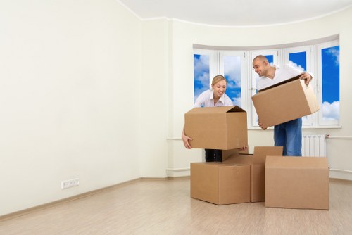 Removal van service for Hammersmith moves
